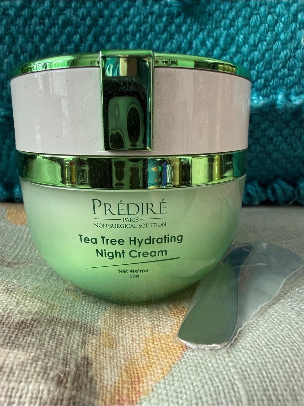 Tea Tree Hydrating Night Cream with small spatula